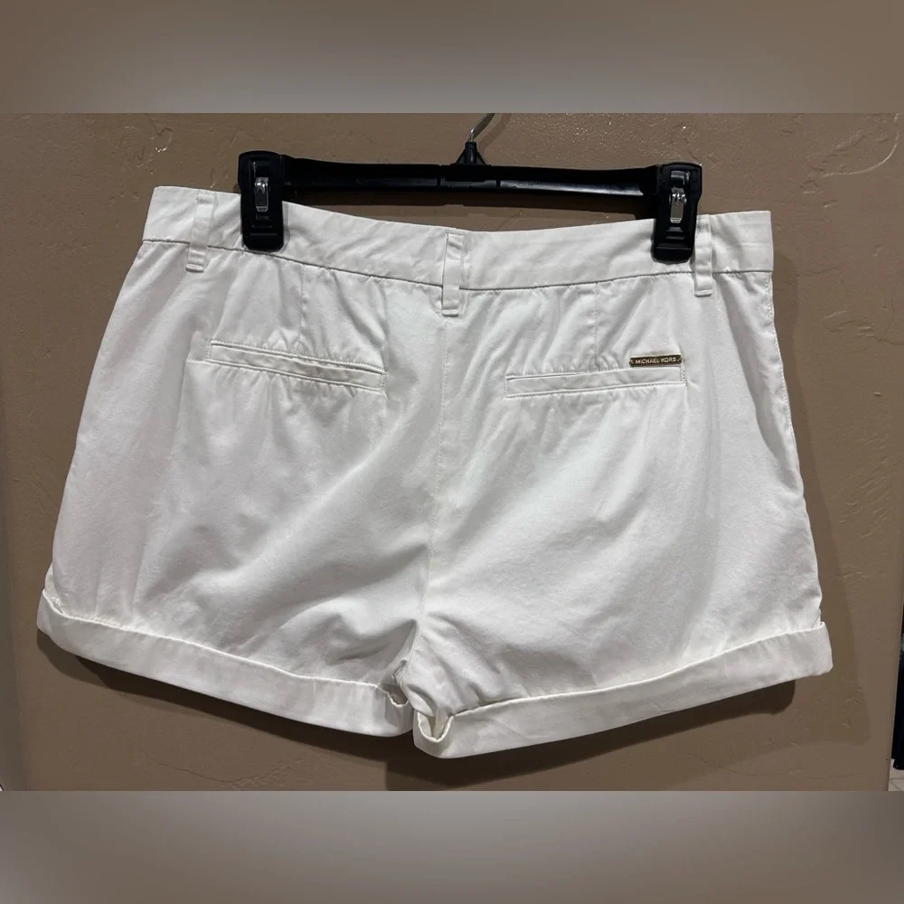 Michael Michael Kors White Rolled Cuffed Shorts size 6 - Picture 6 of 14